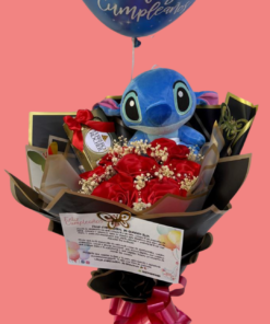 eterno con peluche y chocolates